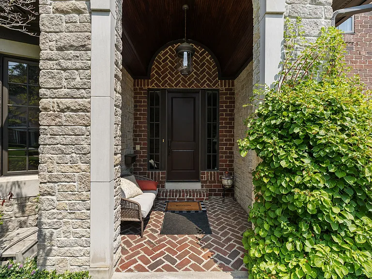699 Abbey Rd — Photo 35