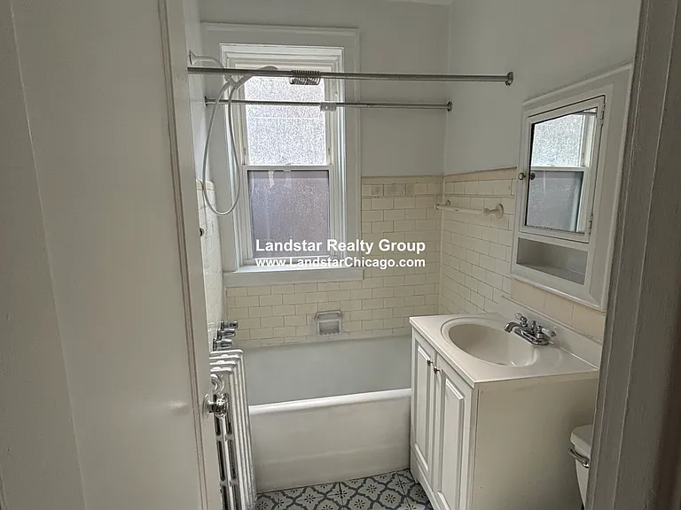 1924 W Morse Ave #3S — Photo 8