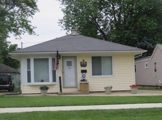 1310 Grove St, Aurora, IL 60505