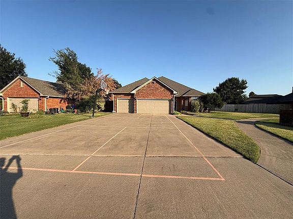 2nd image of 3908 Brunswick Ln