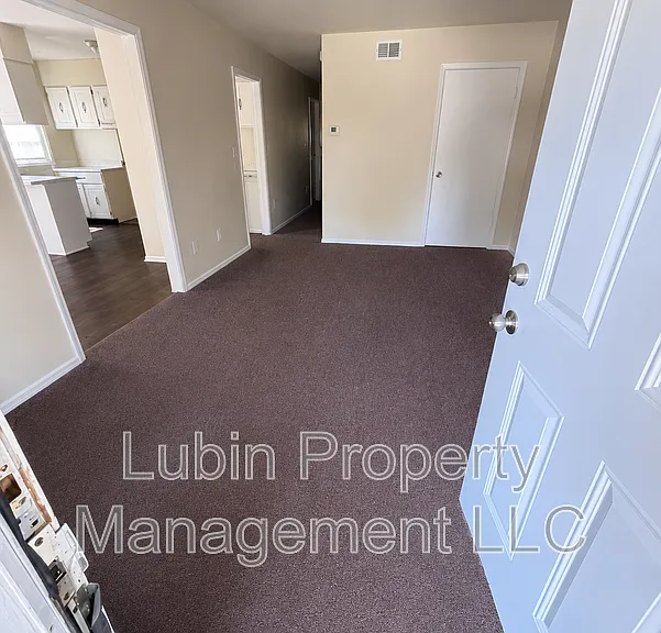 3579 Fox Meadows Rd — Photo 3