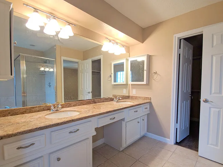 19222 Hikers Trail Dr — Photo 14