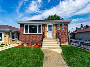 6772 W Forest Preserve Dr, Harwood Heights, IL 60706