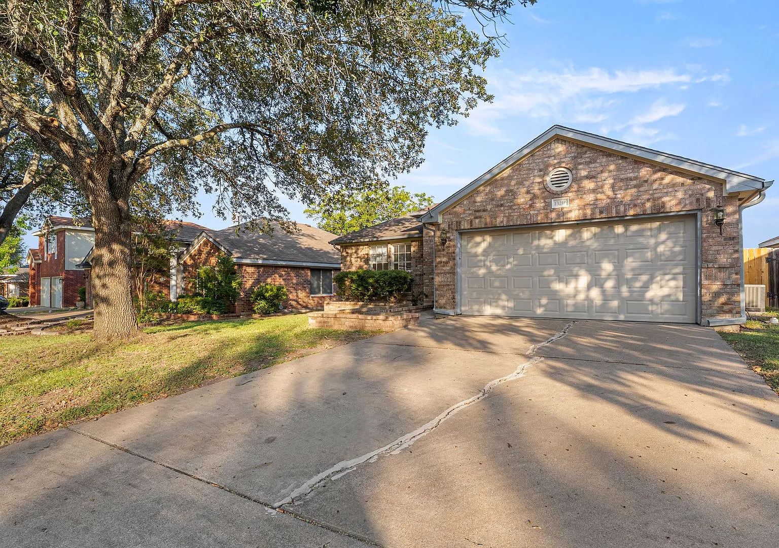 Home Sweet Haven: Warm, Welcoming Oasis in North Austin! — Photo 1