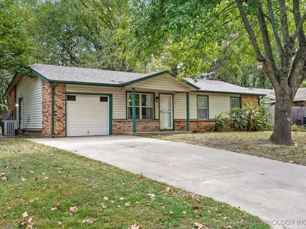 13657 S 285th East Avenue, Coweta, OK 74429