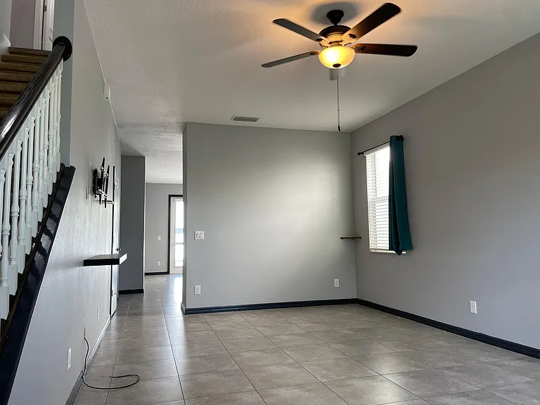5277 Northlawn Way — Photo 2