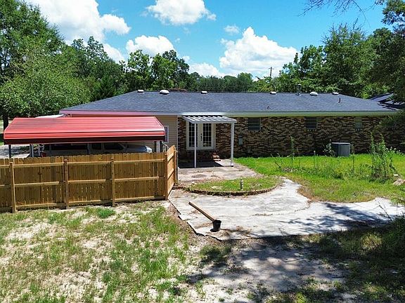 5th image of 108 Plum St