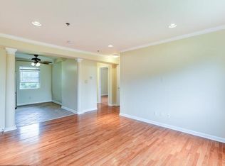 4130 4th St SE APT 8, Washington, DC 20032