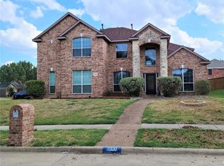 1000 Lilac Ln, Desoto, TX 75115