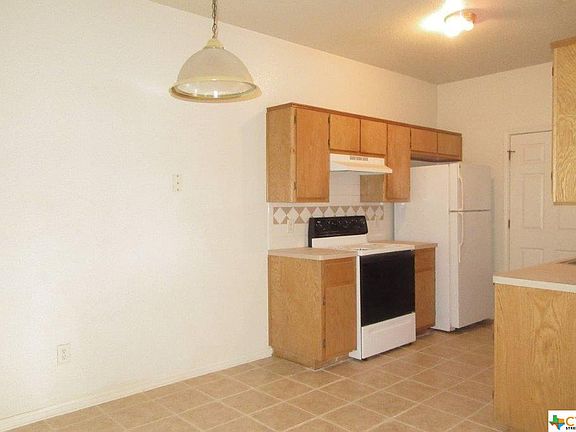 5th image of 2804 Lucille Dr