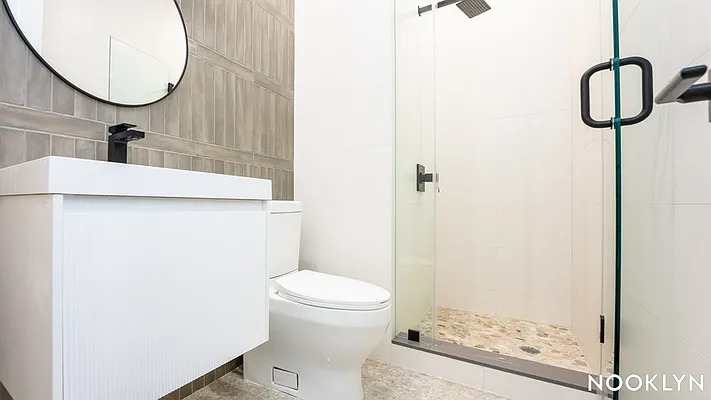 Rented by Nooklyn NYC LLC | media 41