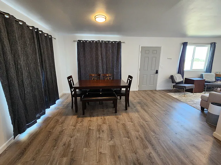 537 S Taylor Rd — Photo 5