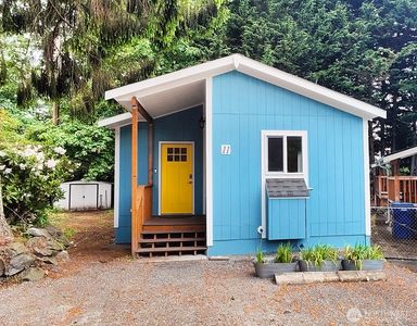 1645 S 272nd Street #11, Federal Way, WA, 98003