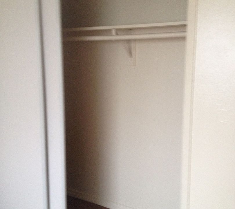 2nd image of 836 W 79th St APT 2