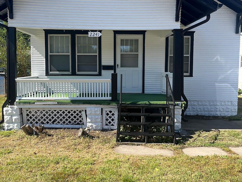 1st image of 2241 S 48th St