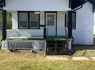 2241 S 48th St, Lincoln, NE 68506