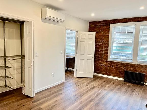 5th image of 8 Marble Ave