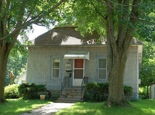 138 3rd Ave NW, Oelwein, IA 50662