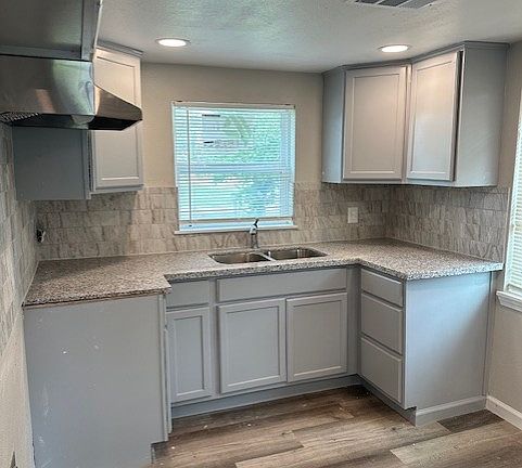 4th image of 9527 E Avenue K #B