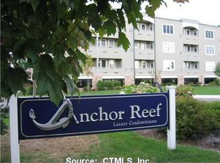 60 Maple St APT 40B, Branford, CT 06405