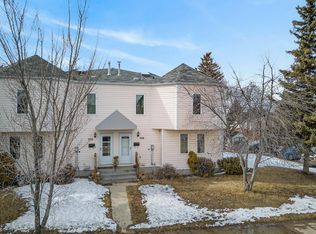 Chateau Estates, Edmonton, AB T6K 4A9