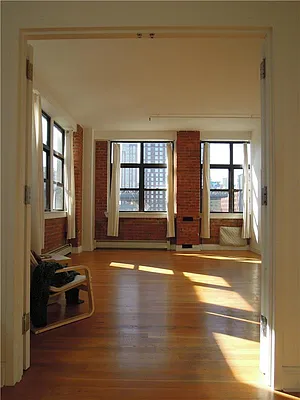 Rented by R New York | media 11