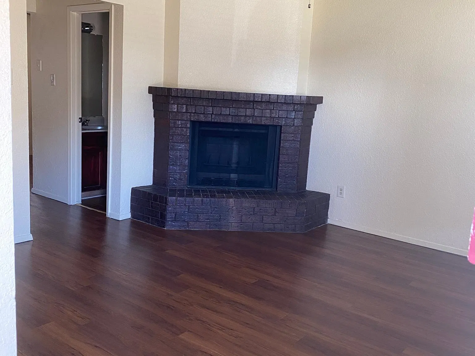 2 bed, 1.5 bath, 1040 sqft, $1,475 — Photo 3