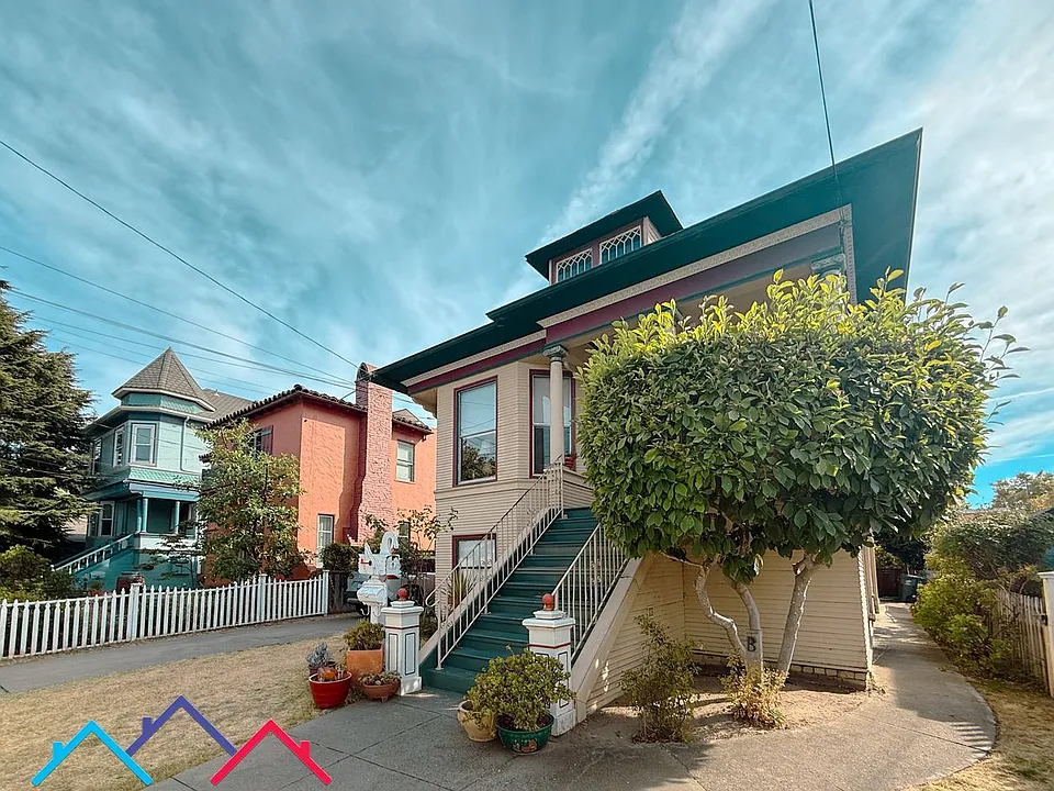 2620 Santa Clara Ave #B