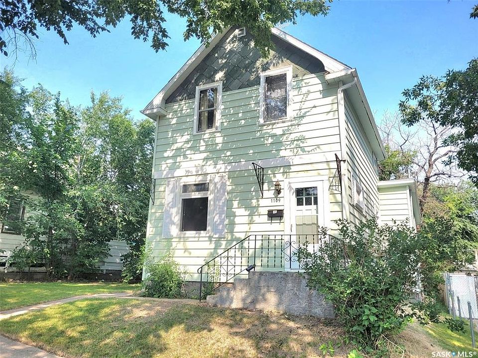 1st image of 1109 2nd AVENUE NE