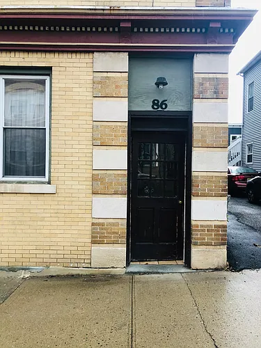 86 Bay St #7 Photo 1