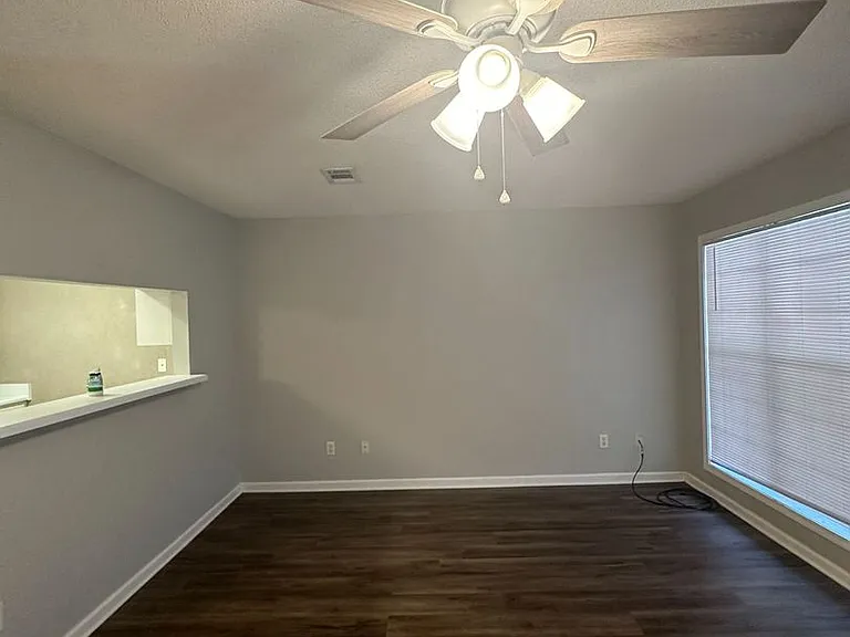 118 S Springview Dr — Photo 9