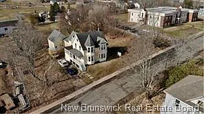 15 Allison Ave — Photo 42