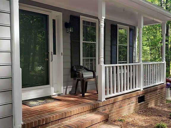 2nd image of 147 Kingston Dr