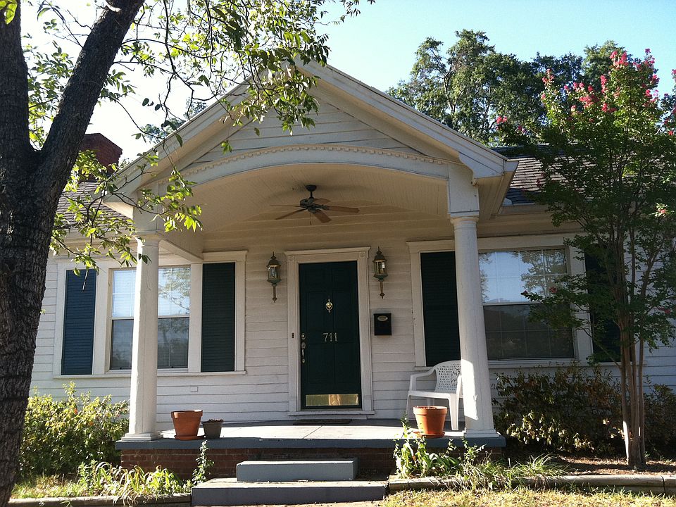 1st image of 711 Gladstone Blvd