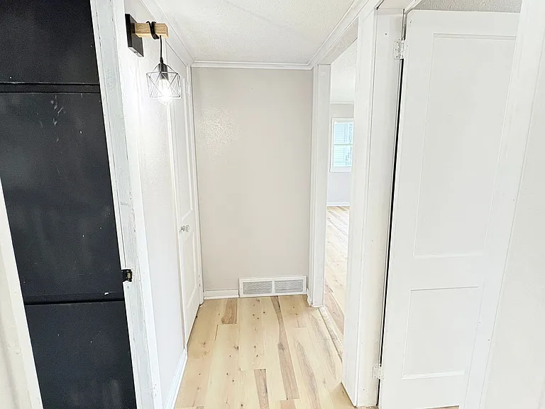 1525 Reswick Dr — Photo 14