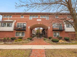 2455 W Ohio St UNIT 17W, Chicago, IL 60612