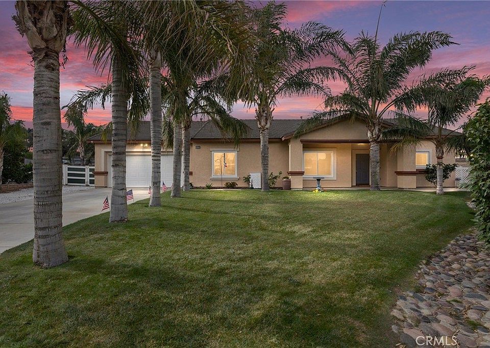 1st image of 933 Driftwood Cir