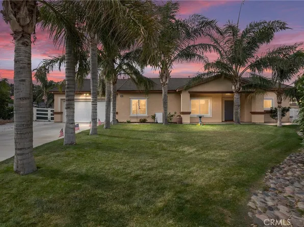 933 Driftwood Cir, Banning, CA 92220
