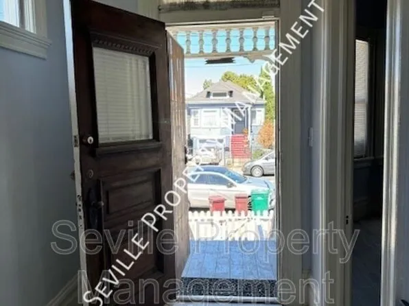 2920 Filbert St, Oakland, CA 94608