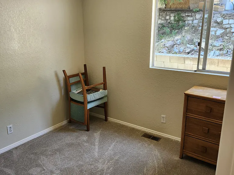 1235 Lovers Ln — Photo 6