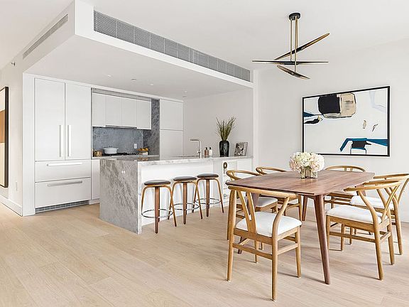 2nd image of 142 W 19th St #5