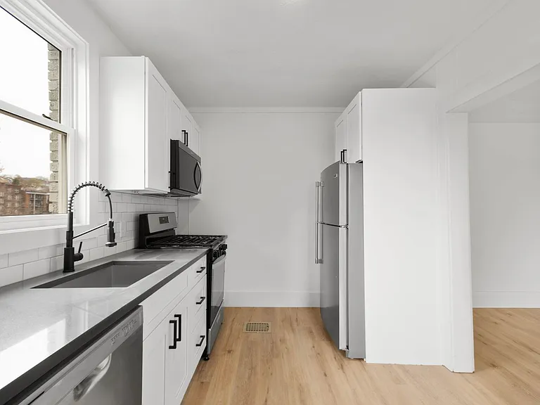 1117 McNeilly Ave — Photo 5