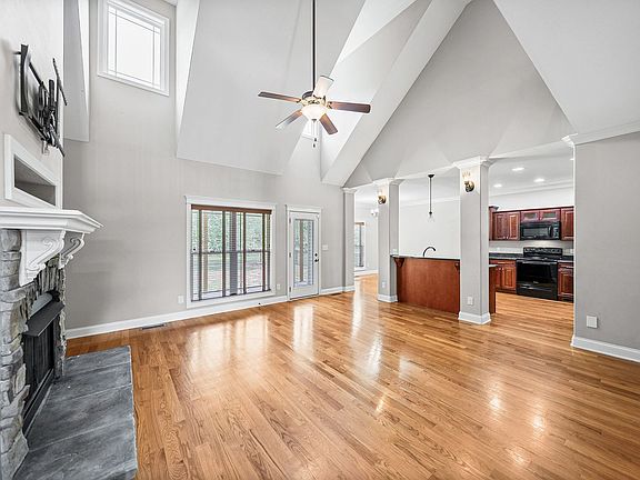 5th image of 1305 Judge Tyler Dr