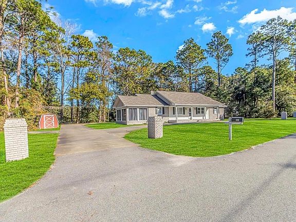 2nd image of 181 Moss Dale Ln.