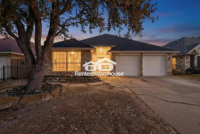 1st image of 2804 Salado Trl