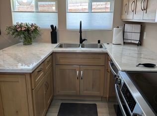 185 Santa Clara Dr, Vista, CA 92083