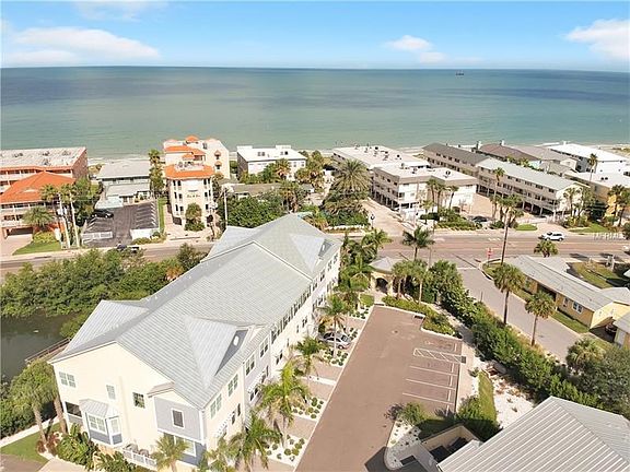Private Gate from Community Leads to Beach Access