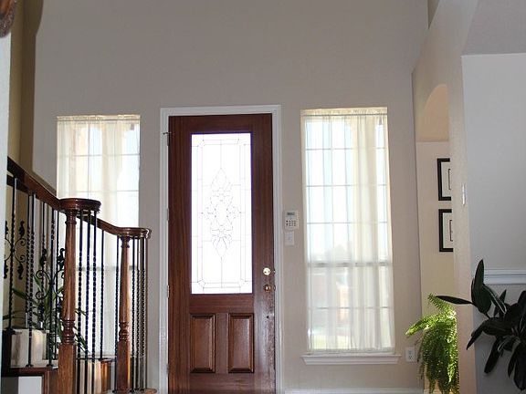 3rd image of 428 Exmoor Ct