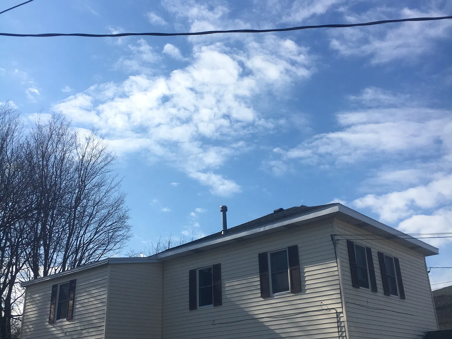 3 bed, 2000 sqft, $1,395 — Photo 1