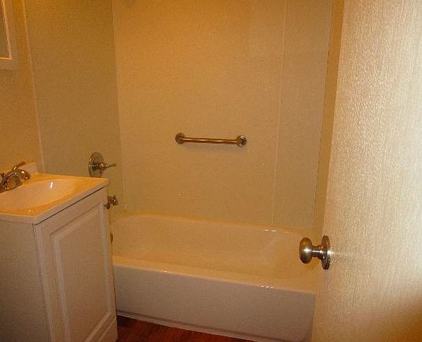 1st image of 165 Laurel St